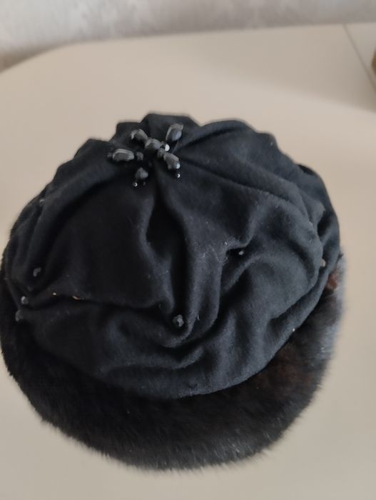 Продам норковые шапки