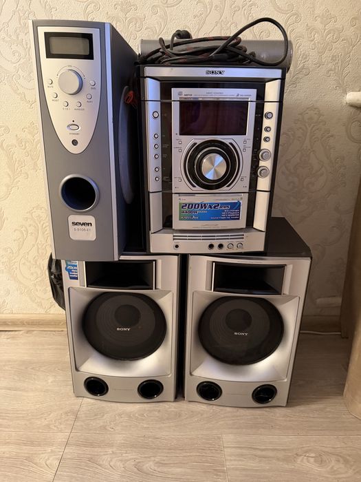 Продам музыкальный центр Sony