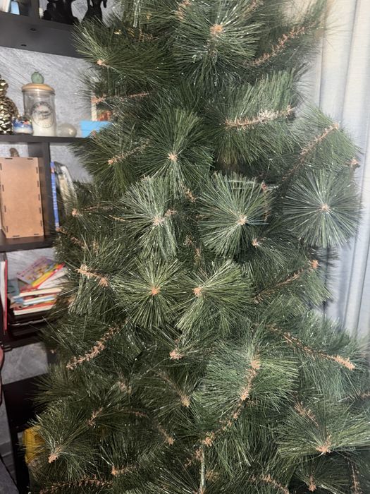 Продам ёлку искуственную