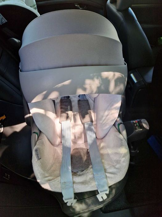 Cybex Platinum Кошче за кола Cloud Z2 i-SIZE + база