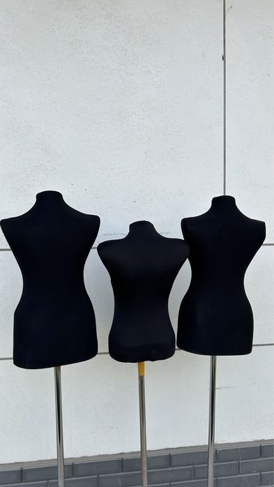 Вешалки для ветрина