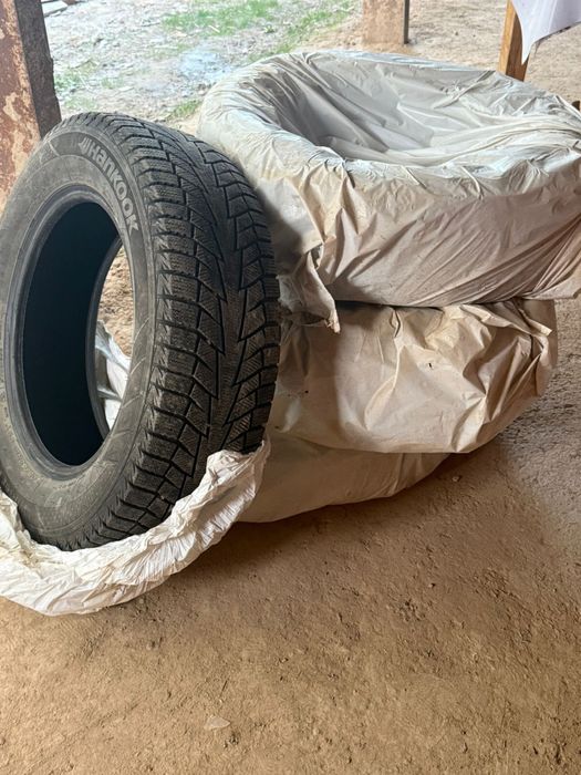 шина автомобильная 16