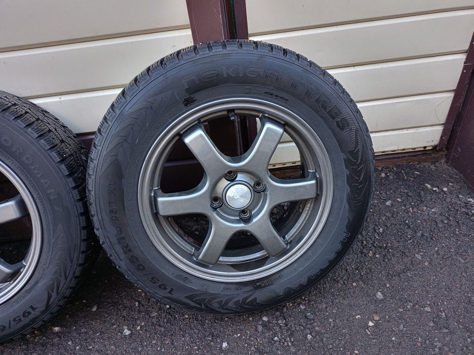 Продам зимние шины R15