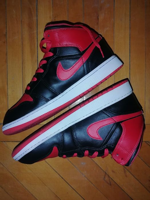 Vând Jordan 1 alternate bred