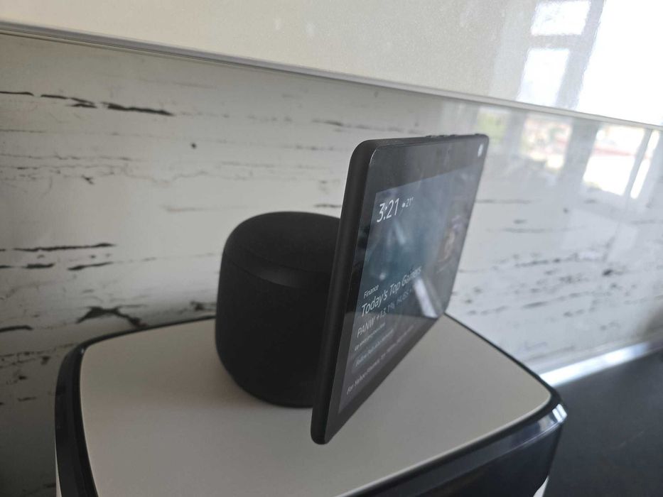 Amazon Echo Show 10 (Gen 3) черна