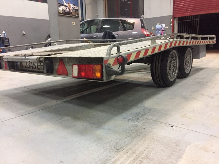 Продавам авто платформа