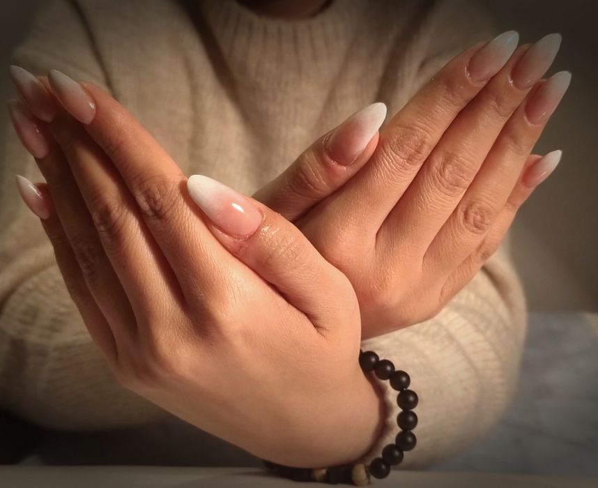 Unghii cu gel/ semi, sector 6 - Lidl Moinesti