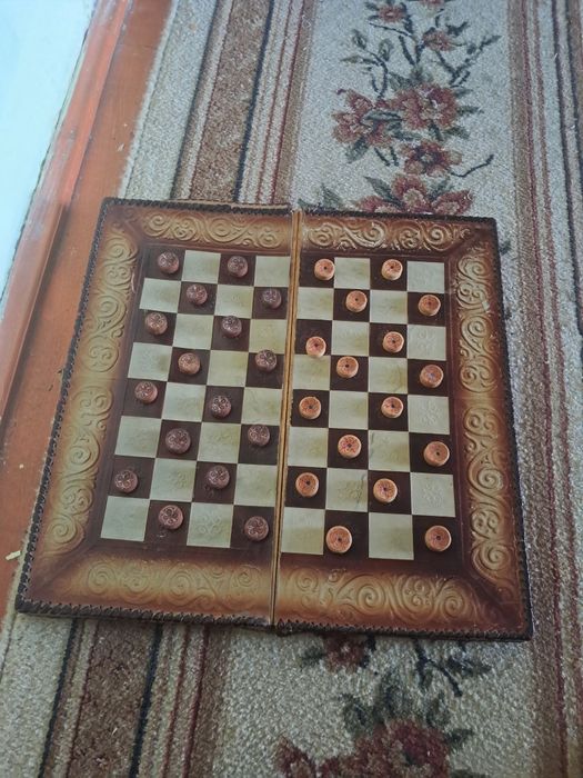 Продам нарды и шашки
