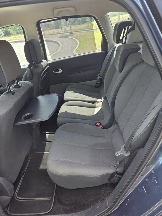 Reanult Scenic 1.5 DCI  cu carlig