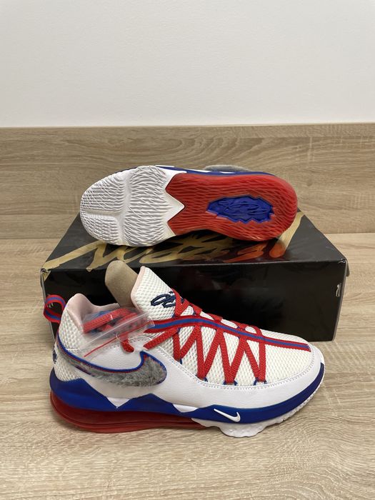 Nike Lebron 17 low Tune Squad Looney Tunes Space Jam Bugs Bunny