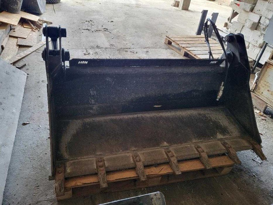 vand cupa multifunctionala noua, miniincarcator-miniexcavator