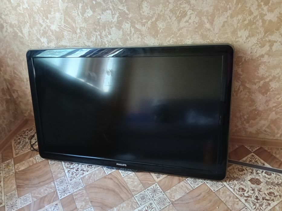 Телевизор PHILIPS