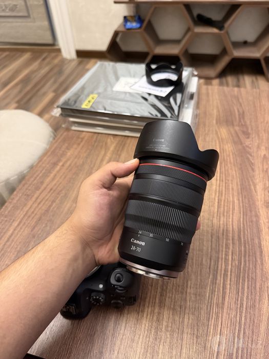 Canon RF 24-70mm f/2.8L IS USM