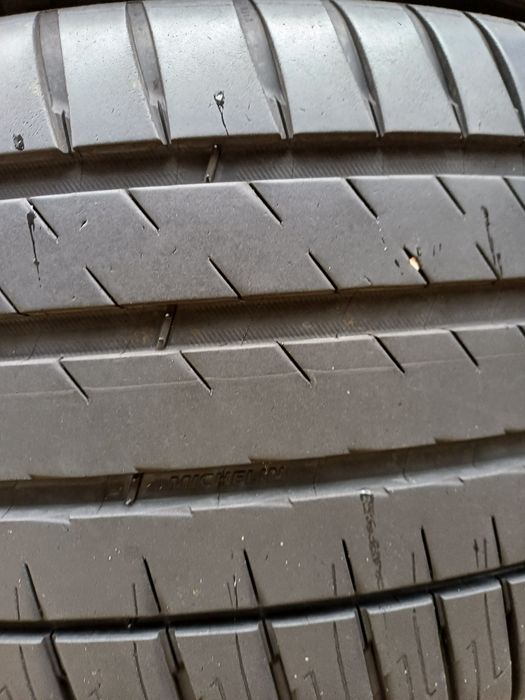 Гуми 255/40/20 Мишелин