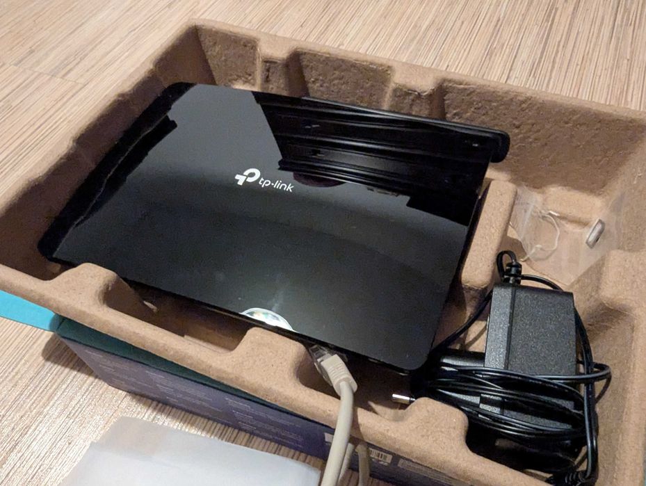 Router Wireless TP-Link AC750 cu slot SIM inclus