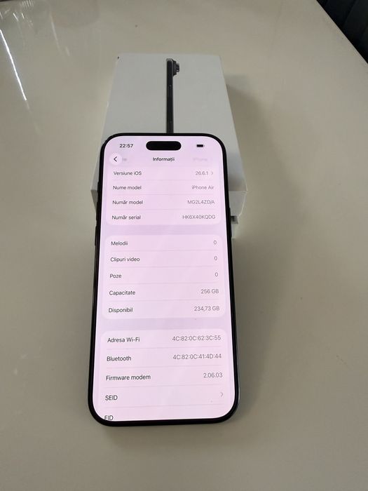 Vand iphone air nou,256gb,garantie 2 ani.