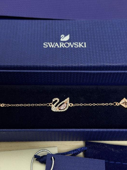Bratara Swarosvki lebeda rose gold magnetica