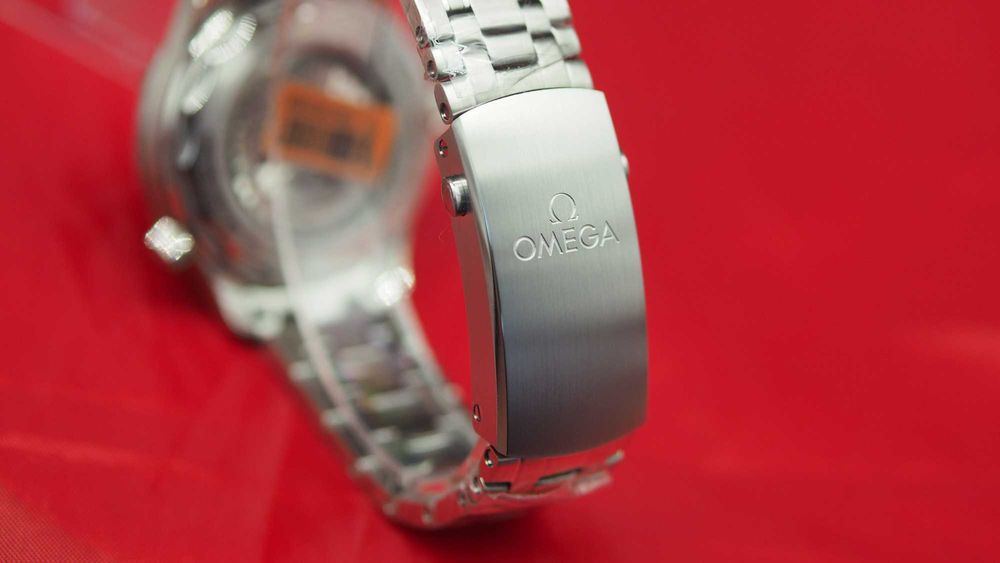 Omega Seamaster 300m