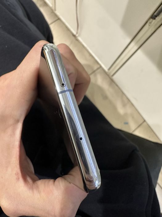 Продам samsung s20 128GB
