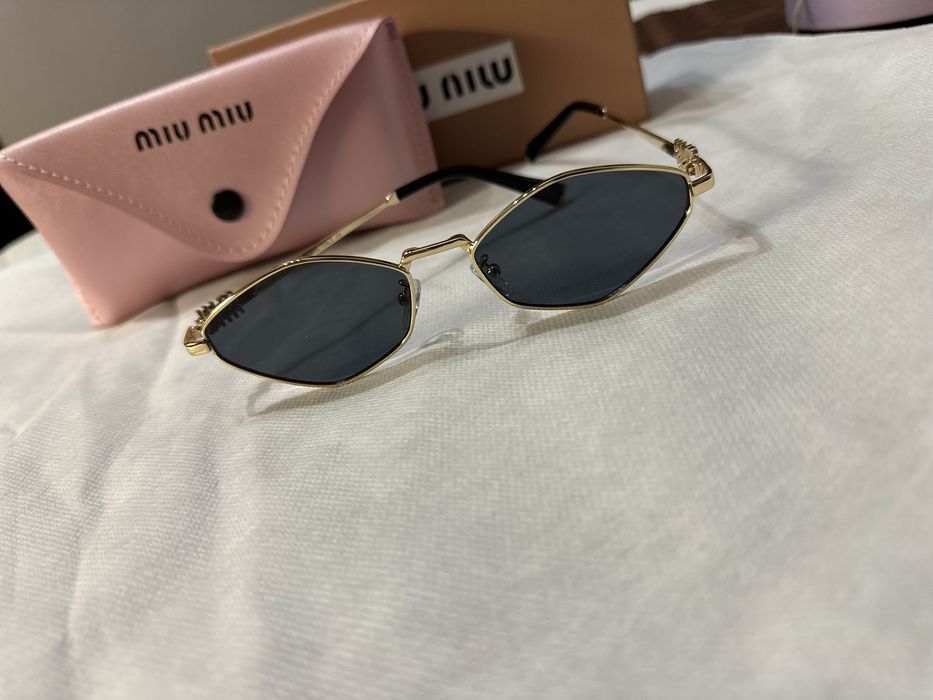 Слънчеви очила MIU MIU