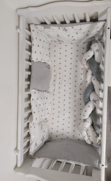 Продам бортики для кроватки