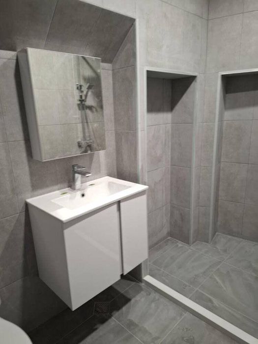 Дава се под наем Двустаен апартамент в Бургас, Славейков - 70 кв.м за 357 € - Снимка #3