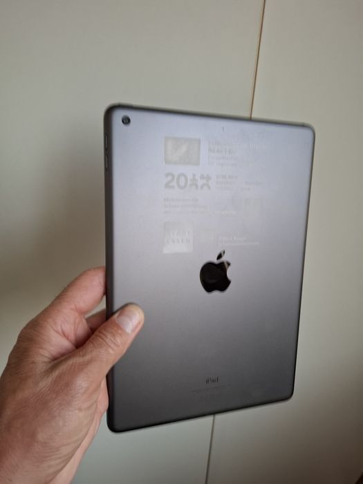 Apple iPad gen.9•64GB•10.2 inch•Space Gray
