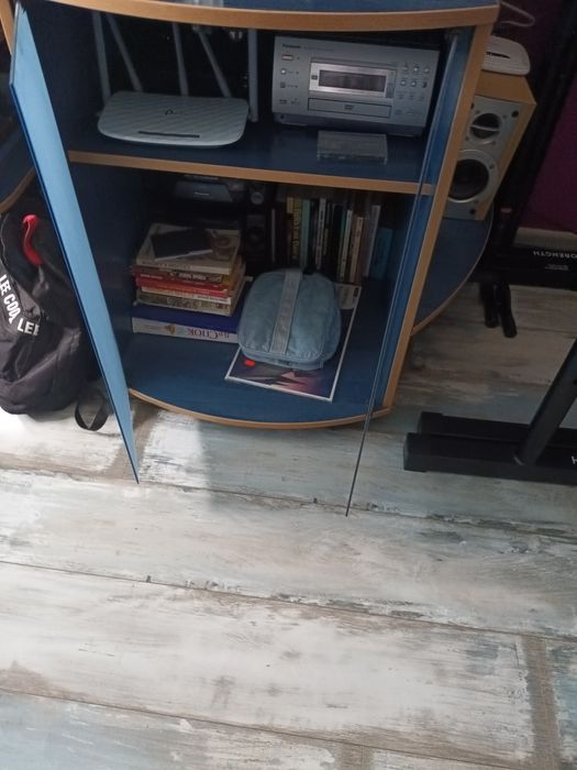 Мебели за юношеска стая