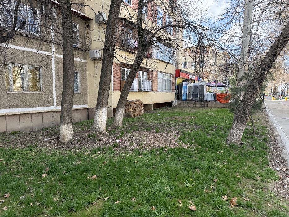 Своя Юнусабад-14 Первая линия под Офис 3/1/4 Ипотеку можно через банк