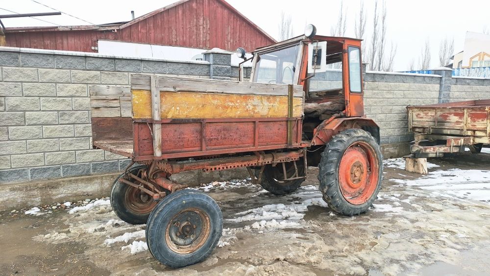 Продам трактор т-16
