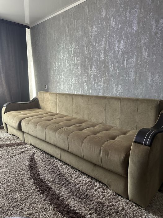 продам диван 3 метра