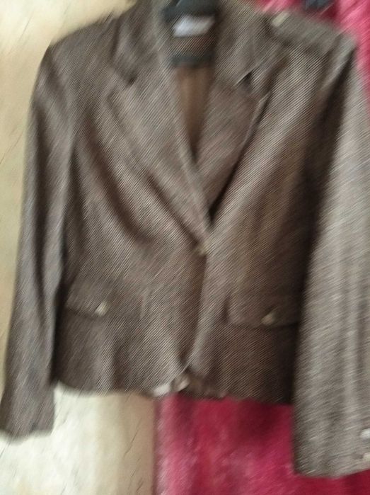 Стилни дамски костюми