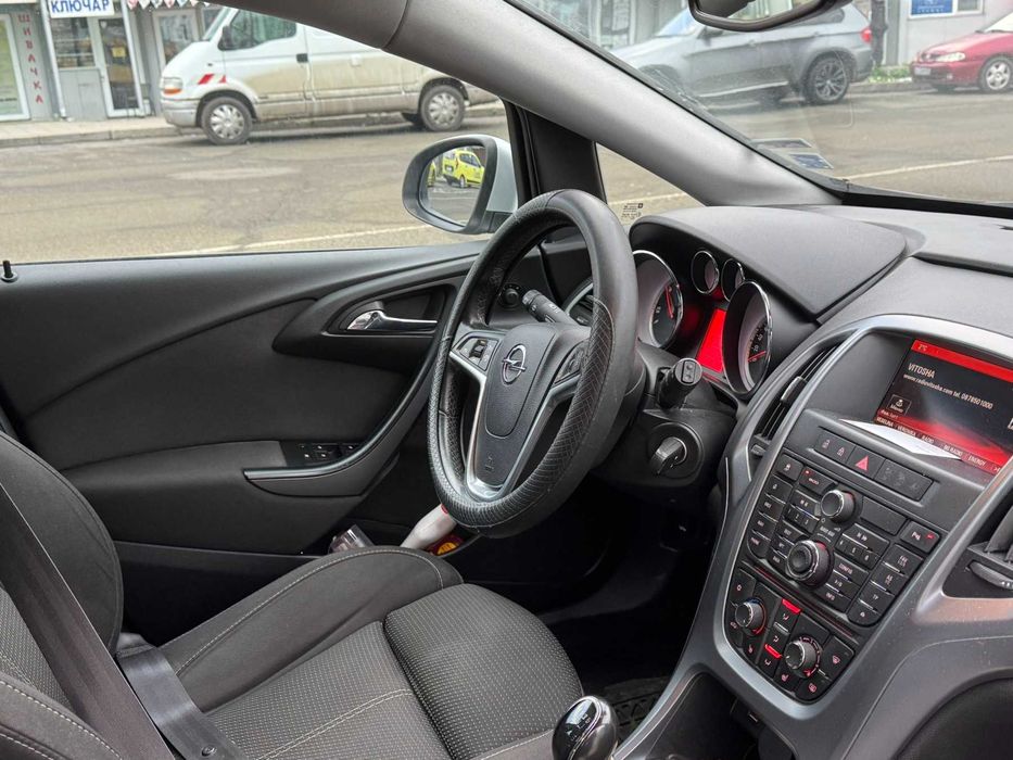 ОПЕЛ АСТРА 2015  !
