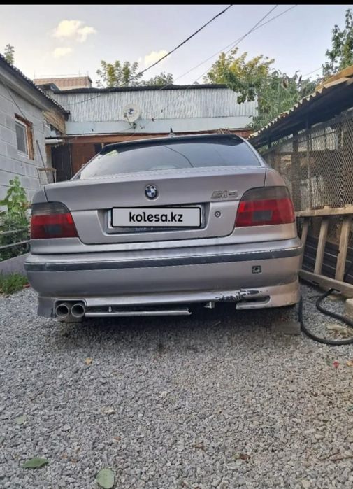 Продам  БМВ дельфин 520