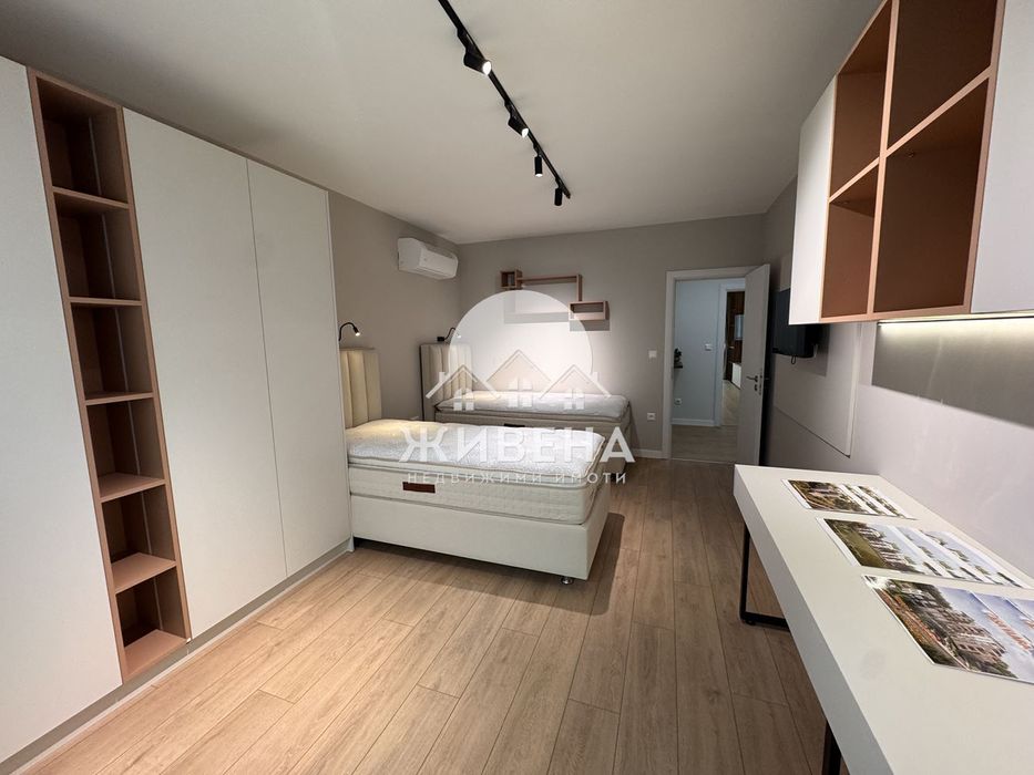 Продава обзаведен 3-стаен апартамент, Център, площ 133 кв.м