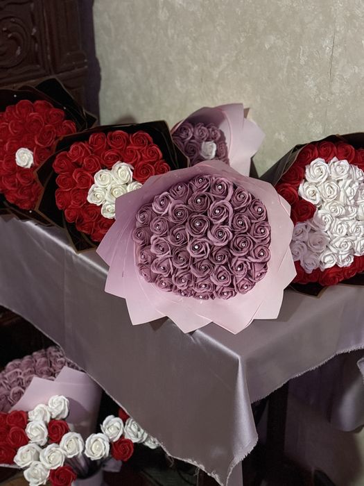 Buchete trandafuri de sapun