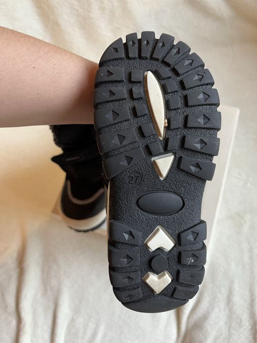 Апрески/Ботуши/обувки