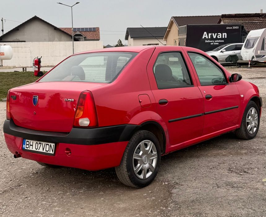 Dacia Logan 2005