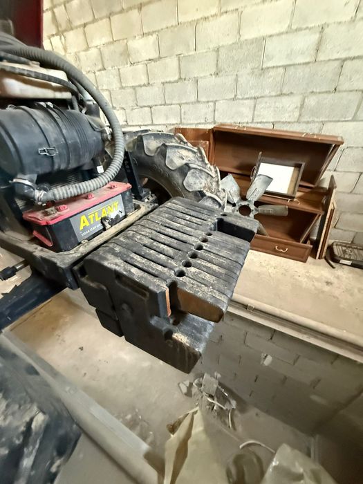 Тумосан 8105 Трактор 2016