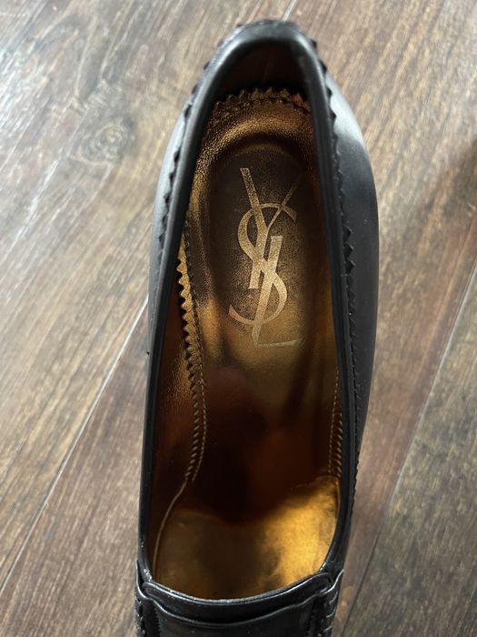 Оригинални дамски обувки Yves Saint Laurent