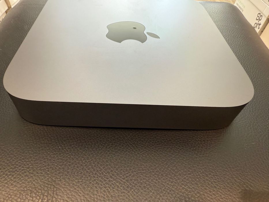 Продавам Mac mini 2018