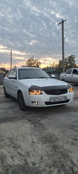 Приора 2011г.в продам