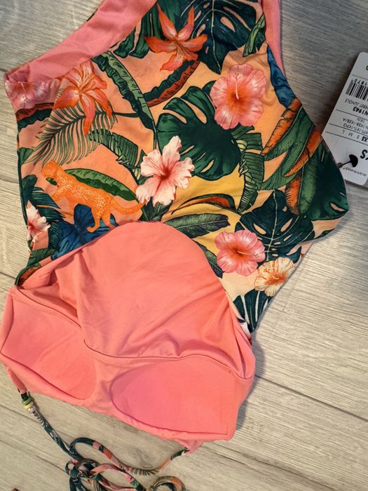 Constum de baie superb Calzedonia XS