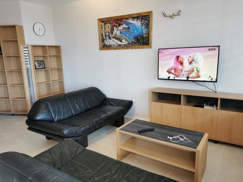 Двустаен апартамент в ж.к. Лозенец