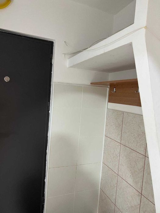 PERS FIZICA vand garsonera   Et 1 69000 EURO NEGOCIABIL