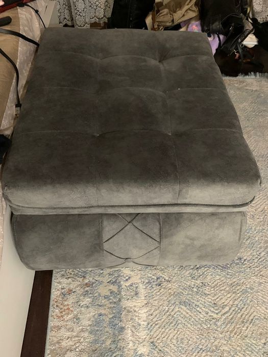 Продам мягкий уголок диван,  пуфик.