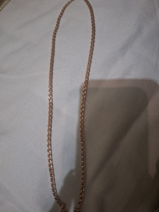 Продам золотую цепочку.
