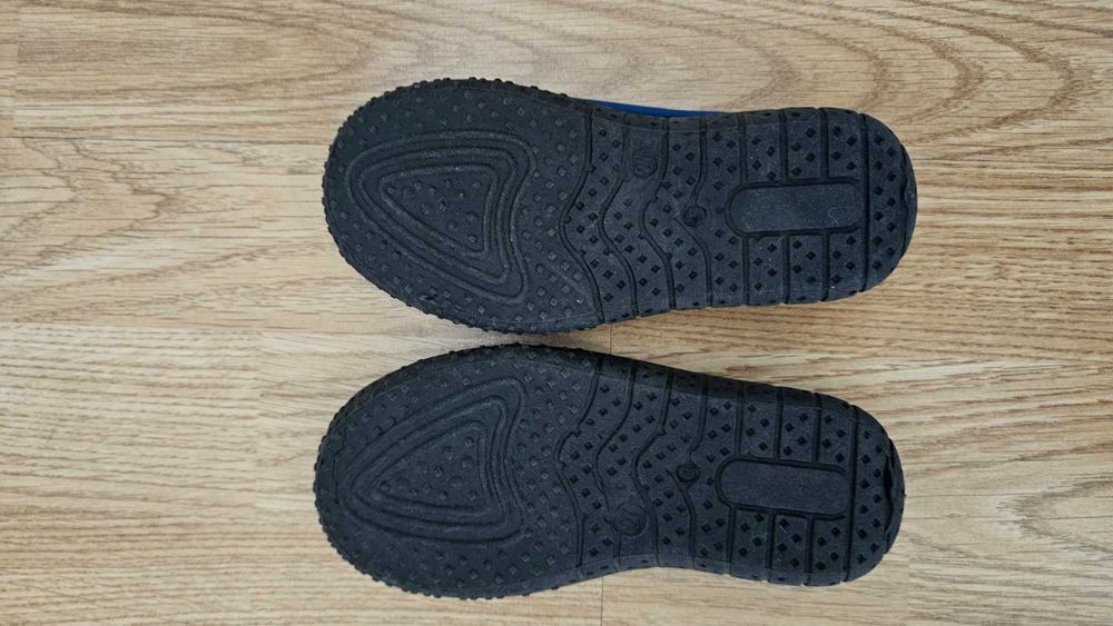 papuci adidasi apa copii 27 cm