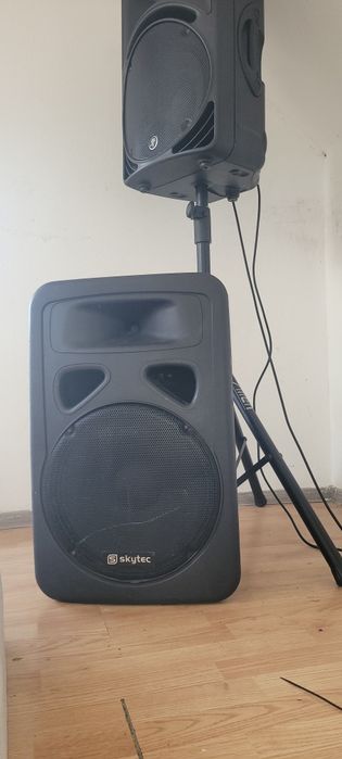Vand boxa activa pe 15