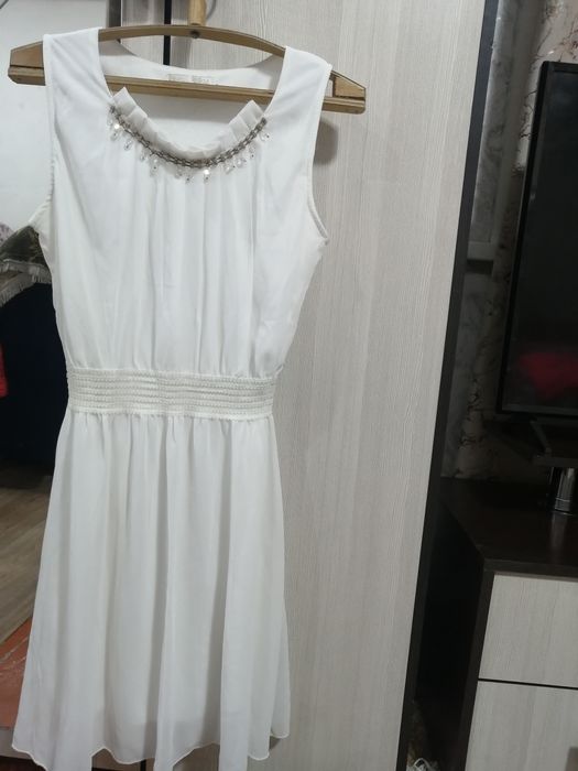 Продам платья!!!